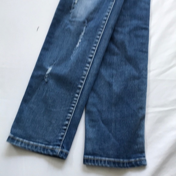 Distressed Jeans - Picture 3 of 4